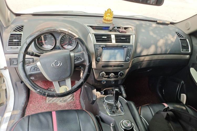 Used Geely Auto GX7 2014 2.0L Automatic Value Edition Center Console