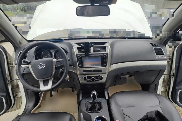 Used Geely Auto GX7 2014 1.8L Manual Value Edition Center Console