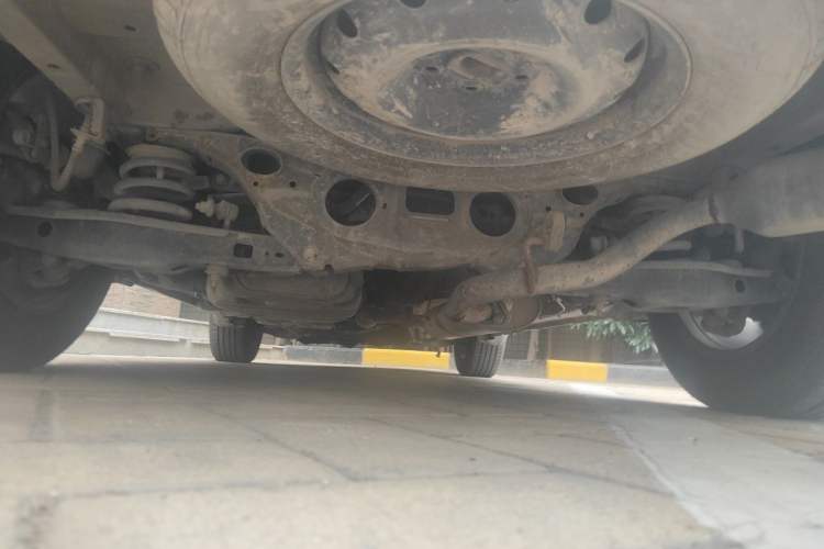 Used Geely Auto GX7 2014 2.0L Automatic Prestige Version China V Standard Chassis Rear