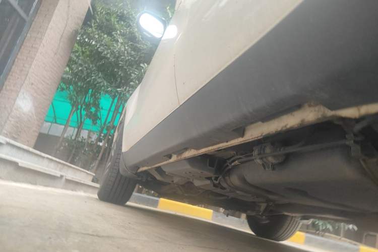 Used Geely Auto GX7 2014 2.0L Automatic Prestige Version China V Standard Chassis Rear Left