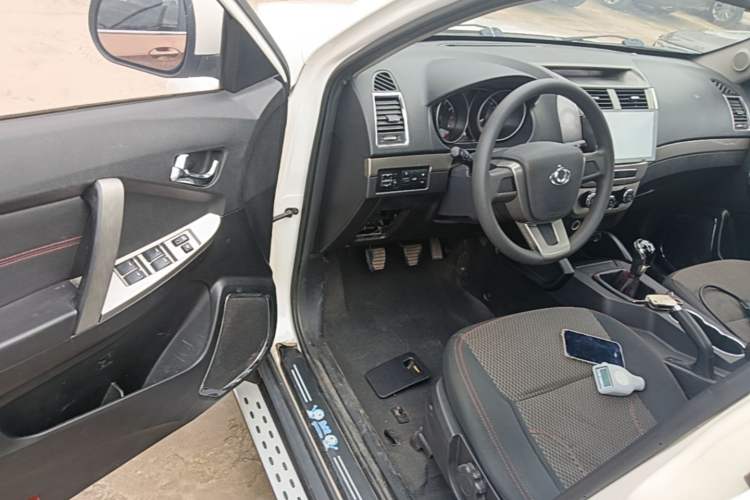Used Geely Auto GX7 2014 1.8L Manual Value-Added Sunroof Edition Driver Seat