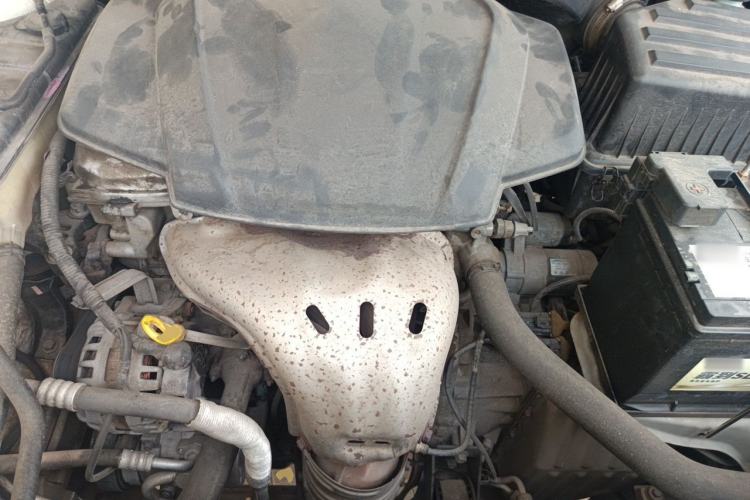 Used Geely Auto GX7 2014 2.0L Automatic Prestige Edition Engine Bay