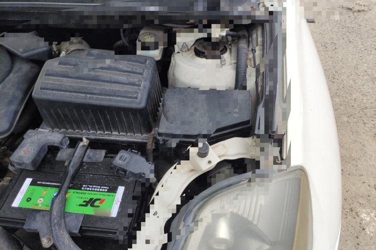 Used Geely Auto GX7 2014 2.0L Automatic Value Edition Engine Bay Left