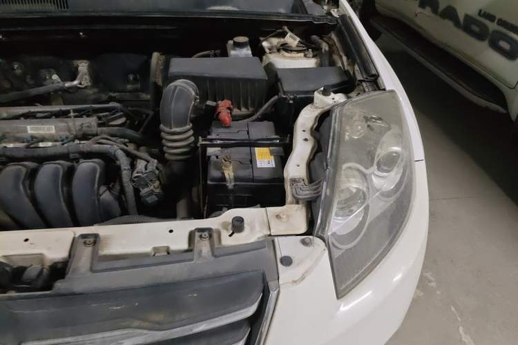 Used Geely Auto GX7 2014 1.8L Manual Value Edition Engine Bay Left