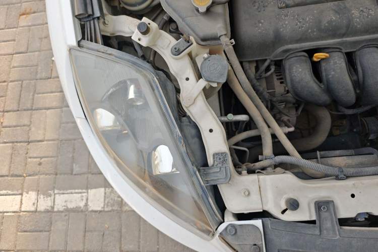Used Geely Auto GX7 2014 1.8L Manual Value-Added Sunroof Edition Engine Bay Right