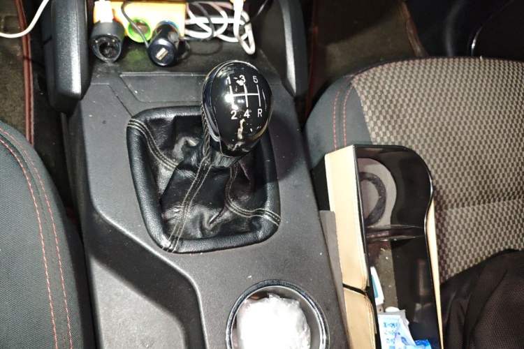Used Geely Auto GX7 2014 1.8L Manual Value Edition Gear Lever