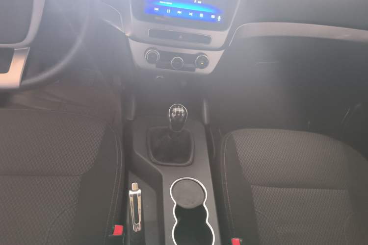 Used Geely Auto GX7 2014 1.8L Manual Value-Added Sunroof Edition Gear Lever