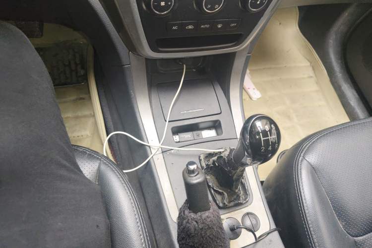 Used Geely Auto GX7 2014 2.0L Manual Luxury Version Gear Lever
