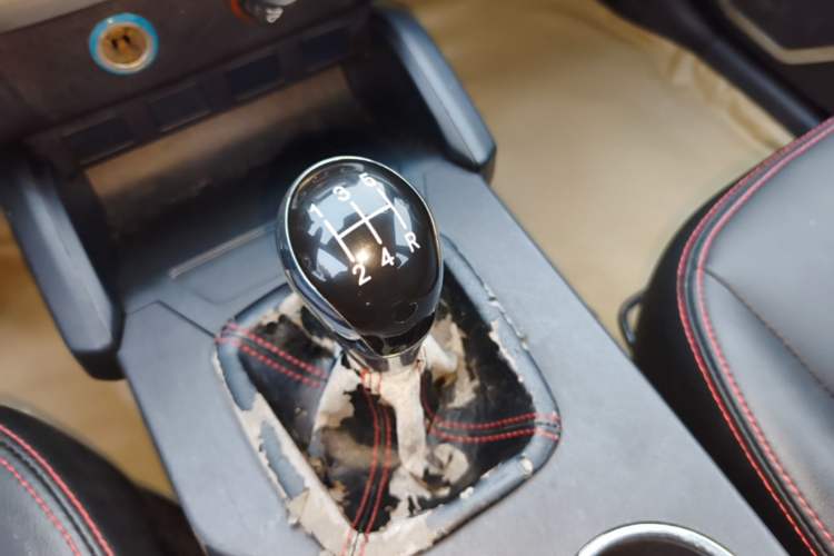 Used Geely Auto GX7 2014 1.8L Manual Value Edition Gear Lever