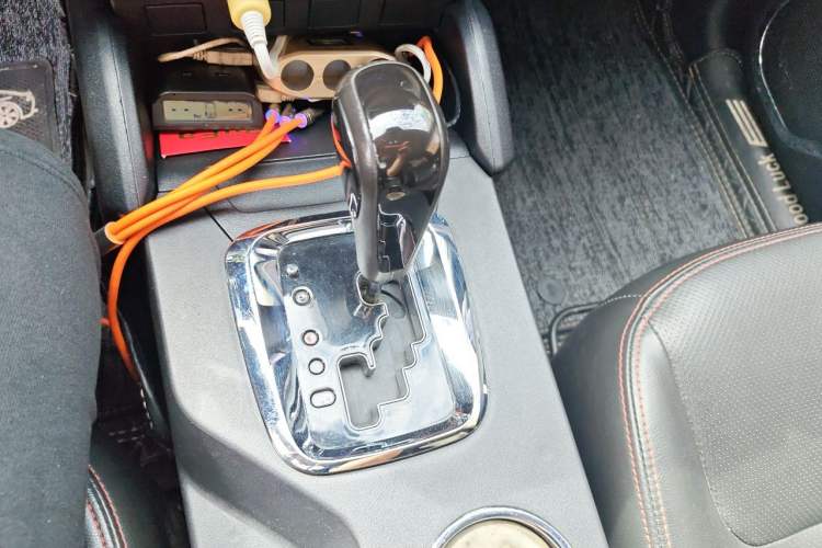 Used Geely Auto GX7 2014 2.0L Automatic Prestige Edition Gear Lever