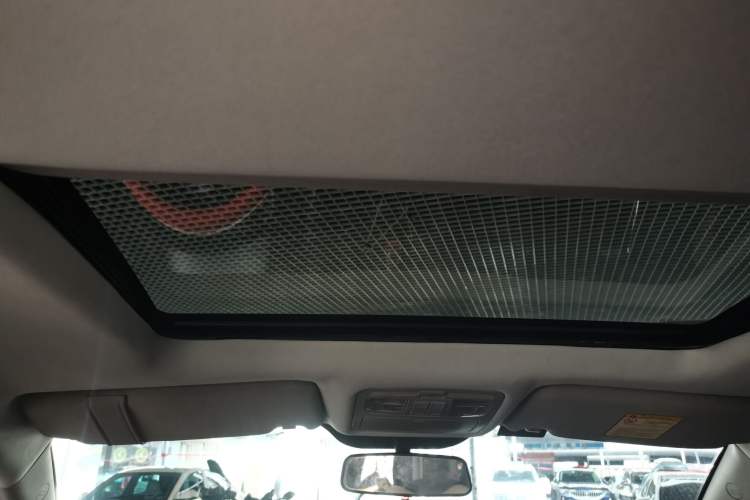 Used Geely Auto GX7 2014 2.0L Automatic Prestige Edition Headliner