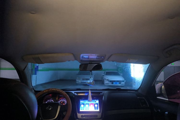 Used Geely Auto GX7 2014 1.8L Manual Entry-Level Model Headliner