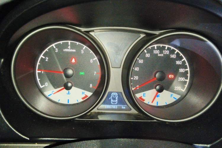Used Geely Auto GX7 2014 1.8L Manual Value-Added Sunroof Edition Instrument Cluster