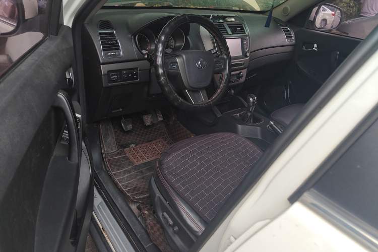 Used Geely Auto GX7 2014 1.8L Manual Luxury Model Interior 2