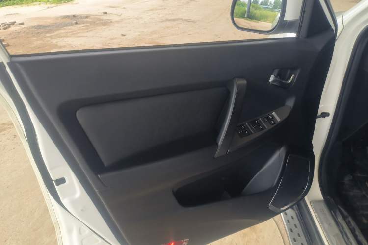 Used Geely Auto GX7 2014 2.0L Manual Luxury Version Left Front Door Interior