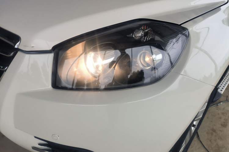 Used Geely Auto GX7 2014 2.0L Manual Luxury Version Left Front Headlight