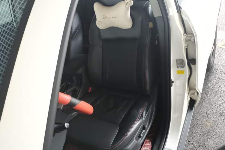 Used Geely Auto GX7 2014 2.0L Automatic Prestige Edition Left Front Seat