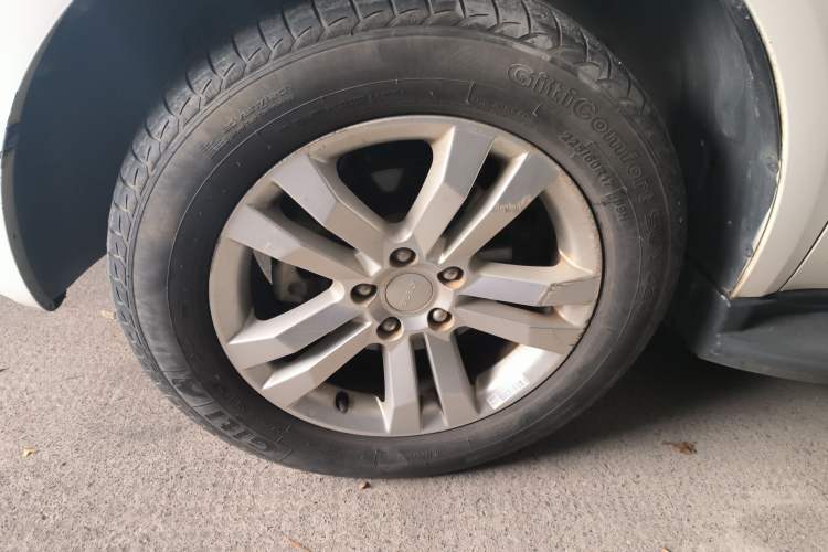 Used Geely Auto GX7 2014 1.8L Manual Value-Added Sunroof Edition Left Front Wheel Hub