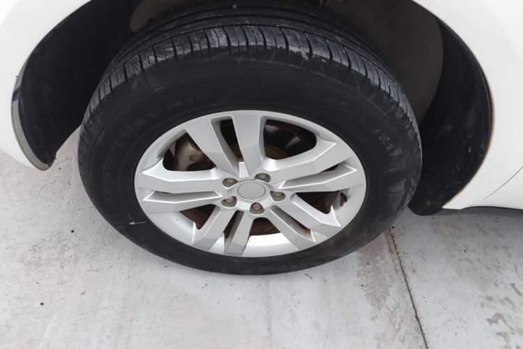 Used Geely Auto GX7 2014 1.8L Manual Value Edition Left Front Wheel Hub