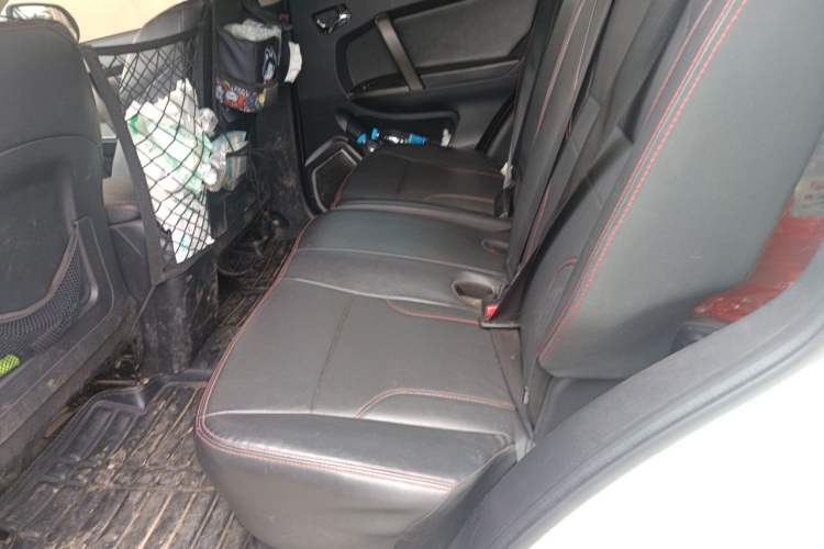 Used Geely Auto GX7 2014 2.0L Automatic Prestige Edition Left Rear Seat