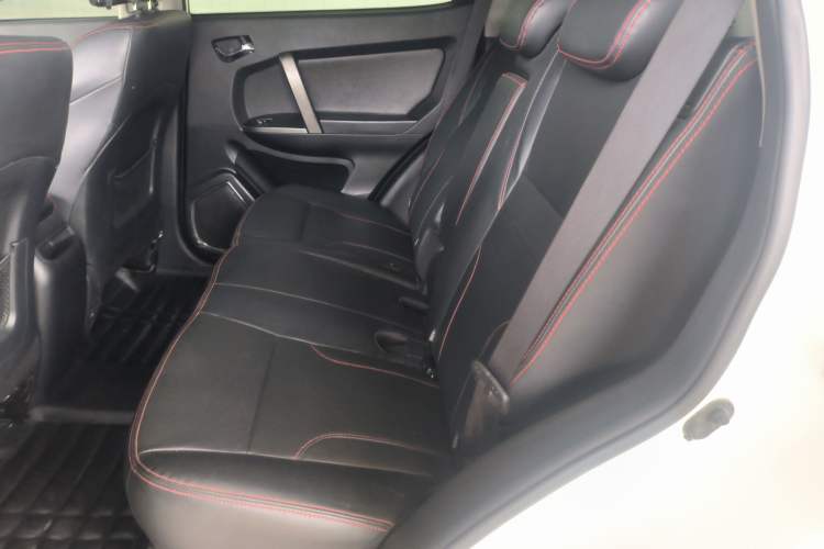 Used Geely Auto GX7 2014 2.0L Manual Luxury Version Left Rear Seat