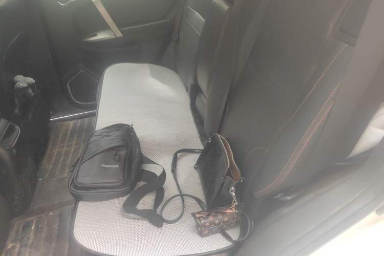 Used Geely Auto GX7 2014 2.0L Automatic Prestige Version China V Standard Left Rear Seat