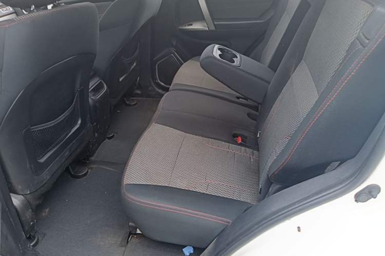 Used Geely Auto GX7 2014 1.8L Manual Value-Added Sunroof Edition Left Rear Seat
