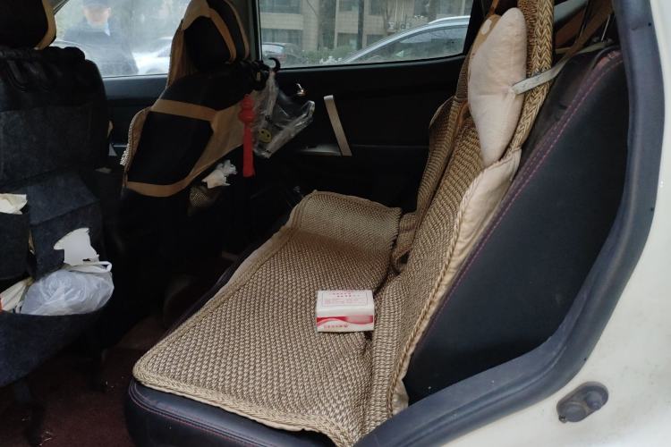 Used Geely Auto GX7 2014 2.0L Automatic Prestige Version China V Standard Left Rear Seat