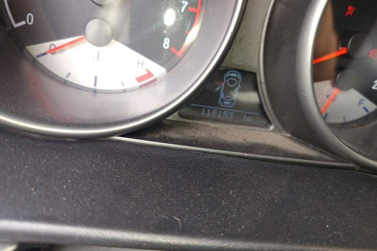 Used Geely Auto GX7 2014 2.0L Automatic Prestige Edition Odometer Close Up