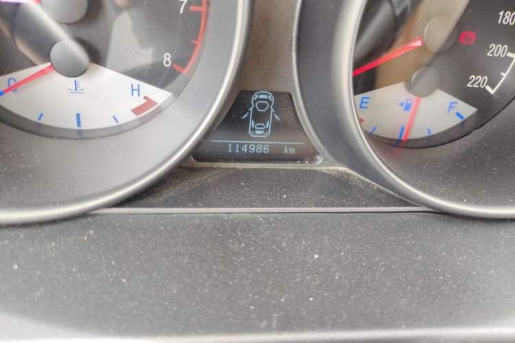 Used Geely Auto GX7 2014 2.0L Automatic Value Edition Odometer Close Up