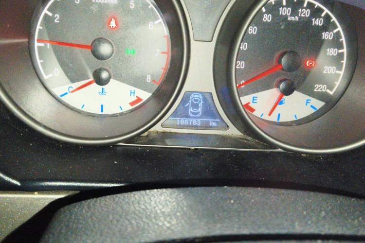Used Geely Auto GX7 2014 1.8L Manual Value-Added Sunroof Edition Odometer Close Up