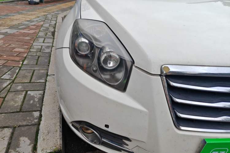 Used Geely Auto GX7 2014 2.0L Automatic Value Edition Right Front Headlight