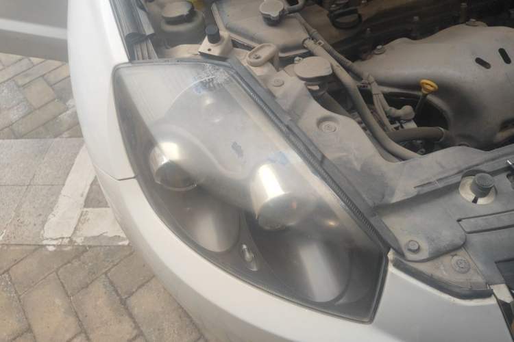 Used Geely Auto GX7 2014 2.0L Automatic Prestige Version China V Standard Right Front Headlight