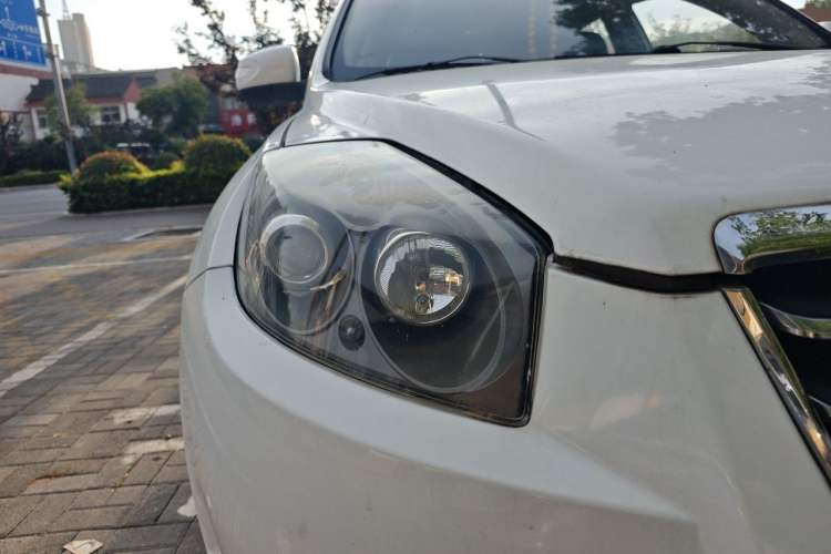 Used Geely Auto GX7 2014 1.8L Manual Value-Added Sunroof Edition Right Front Headlight