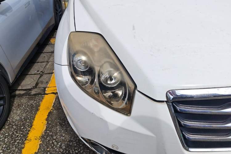 Used Geely Auto GX7 2014 2.0L Automatic Prestige Edition Right Front Headlight