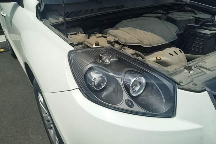 Used Geely Auto GX7 2014 2.0L Automatic Prestige Edition Right Front Headlight