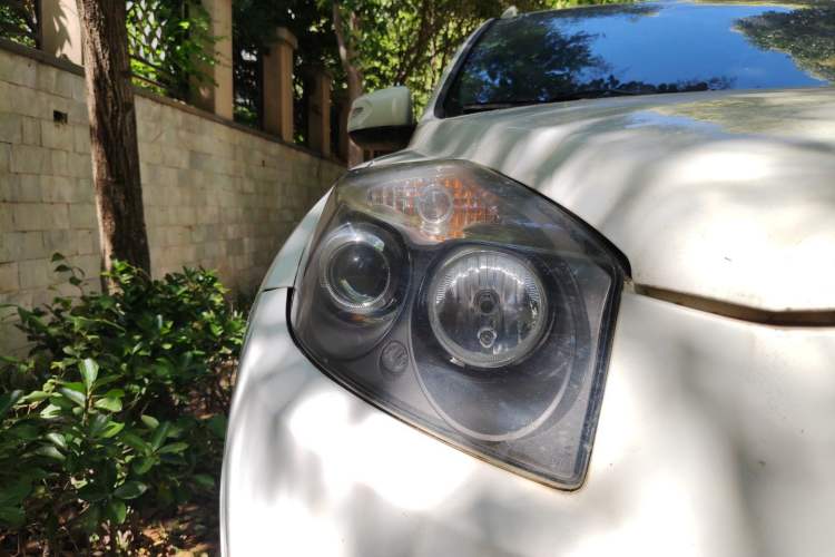 Used Geely Auto GX7 2014 1.8L Manual Elite Model Right Front Headlight