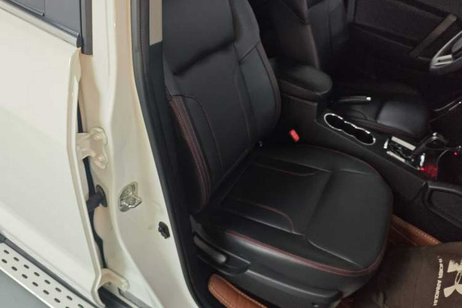 Used Geely Auto GX7 2014 2.0L Automatic Luxury Version Right Front Seat
