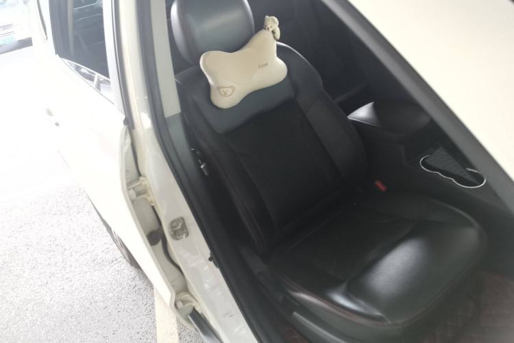 Used Geely Auto GX7 2014 2.0L Automatic Prestige Edition Right Front Seat