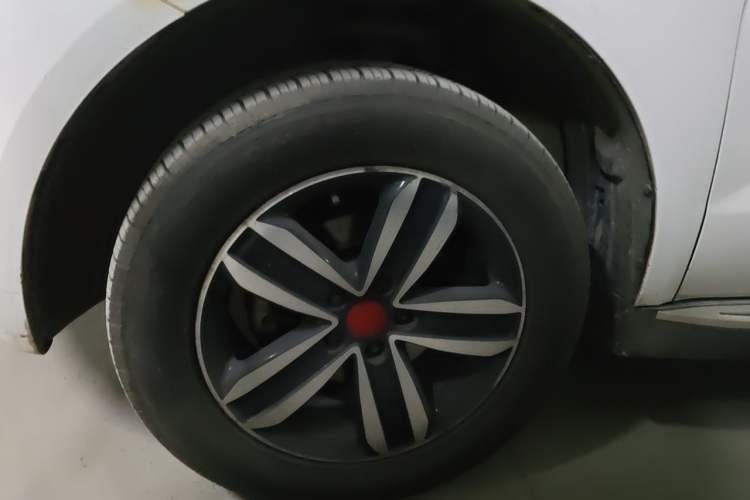 Used Geely Auto GX7 2014 1.8L Manual Value Edition Right Front Wheel Hub