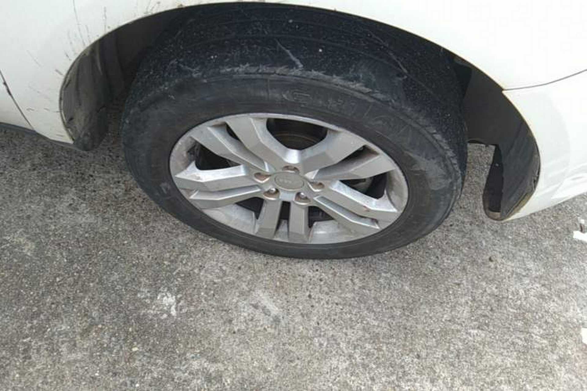 Used Geely Auto GX7 2014 1.8L Manual Elite Model Right Front Wheel Hub