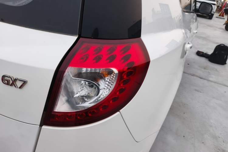 Used Geely Auto GX7 2014 1.8L Manual Value Edition Right Rear Taillight
