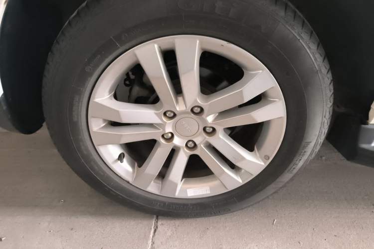 Used Geely Auto GX7 2014 1.8L Manual Value-Added Sunroof Edition Right Rear Wheel Hub