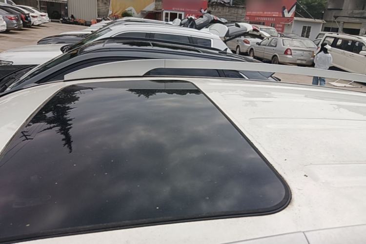 Used Geely Auto GX7 2014 1.8L Manual Value-Added Sunroof Edition Roof