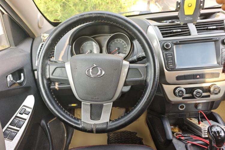 Used Geely Auto GX7 2014 1.8L Manual Value-Added Sunroof Edition Steering Wheel