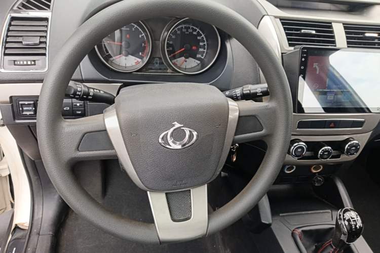 Used Geely Auto GX7 2014 1.8L Manual Value-Added Sunroof Edition Steering Wheel