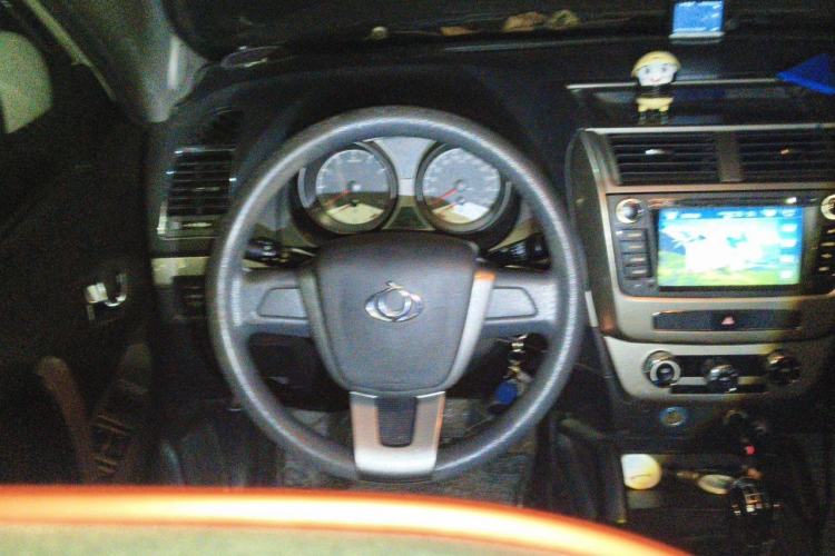 Used Geely Auto GX7 2014 1.8L Manual Value-Added Sunroof Edition Steering Wheel