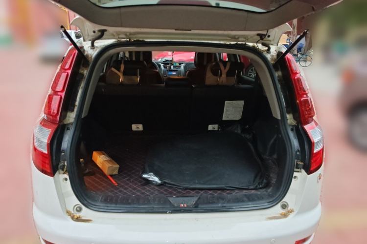 Used Geely Auto GX7 2014 1.8L Manual Elite Model Trunk