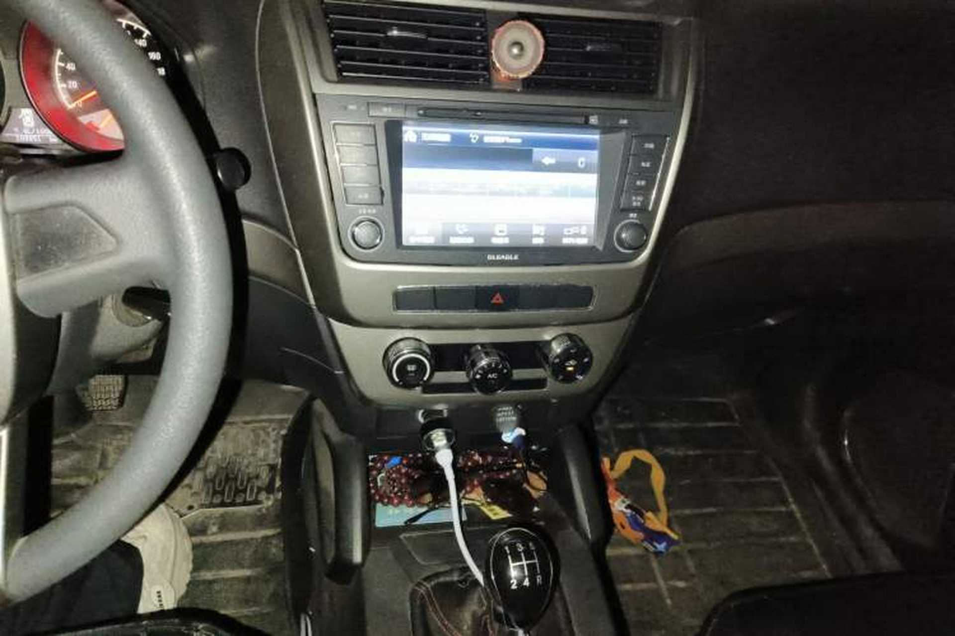 Used Geely Auto GX7 2014 1.8L Manual Value Edition Audio And AC Panel