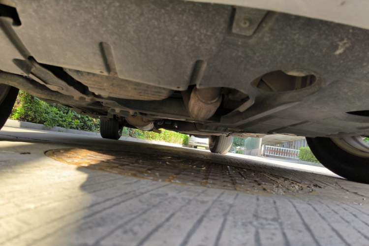 Used Geely Auto GX7 2014 2.0L Automatic Prestige Edition Chassis Front